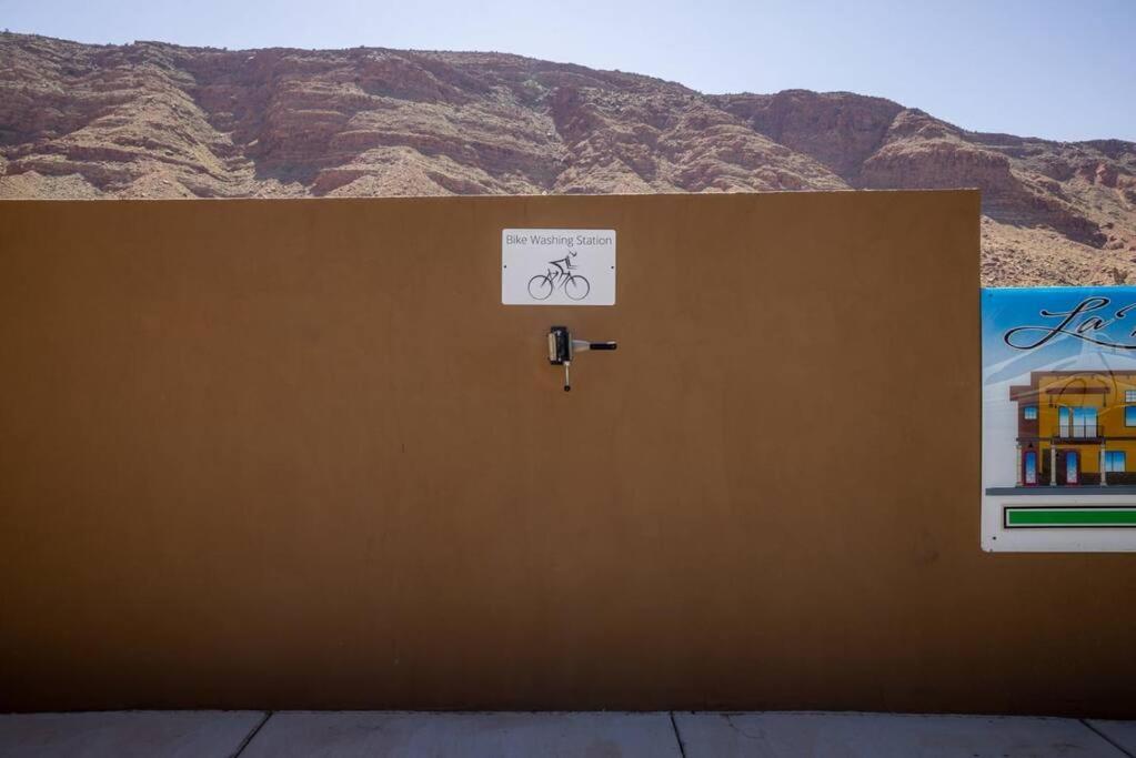 Luxury Downtown Rental - La Dolce Vita Villa #4 Moab Eksteriør bilde